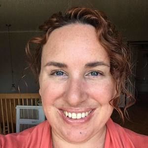 Meet your Posher, Caroline